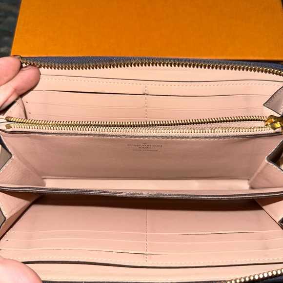 Louis Vuitton  Comet Navy Blue Marine Taurillon Leather Wallet authentic - Picture 8 of 10